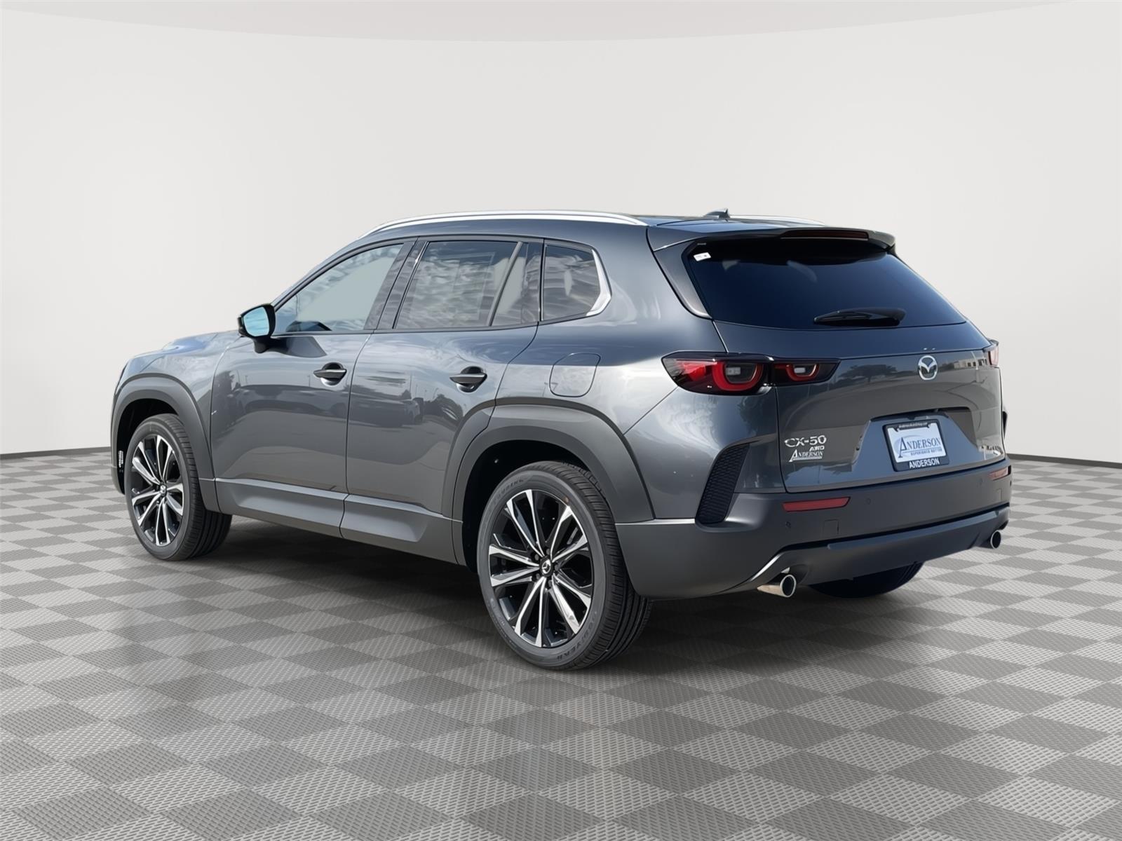 Vehicle photo 9