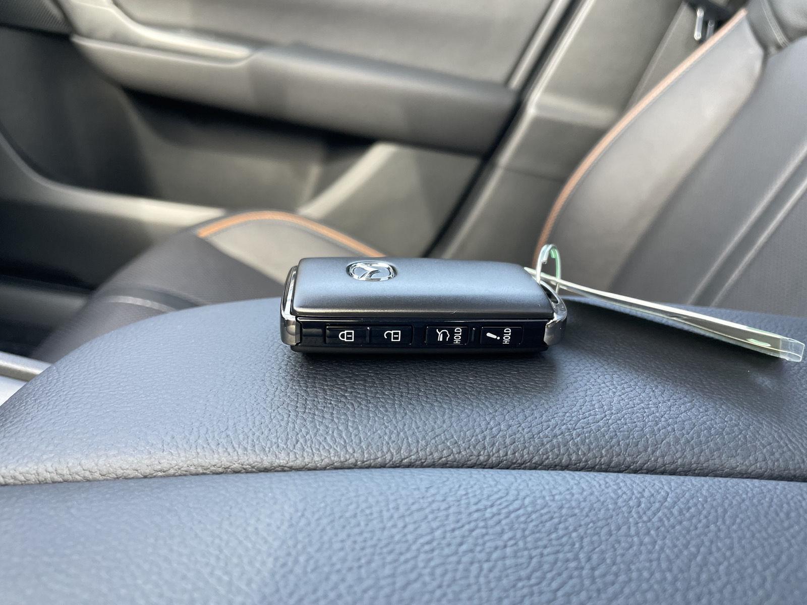 Vehicle photo 38