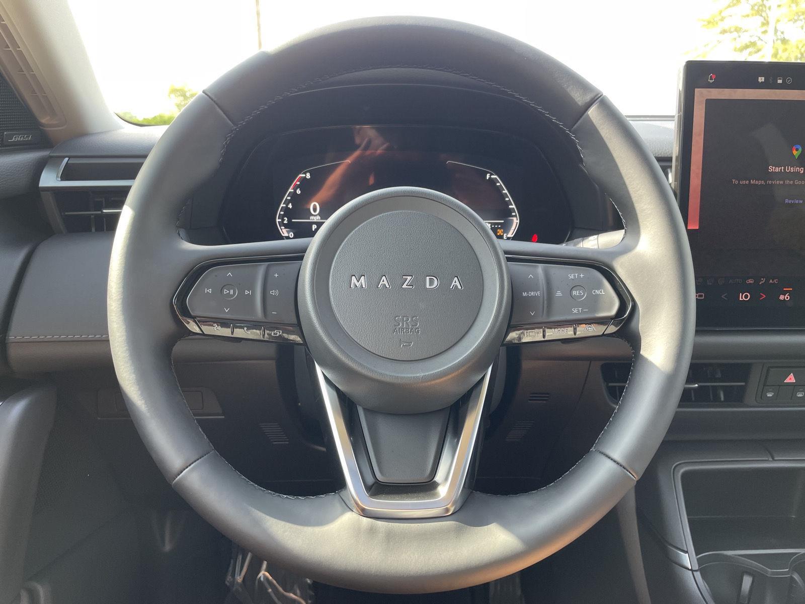 Vehicle photo 11