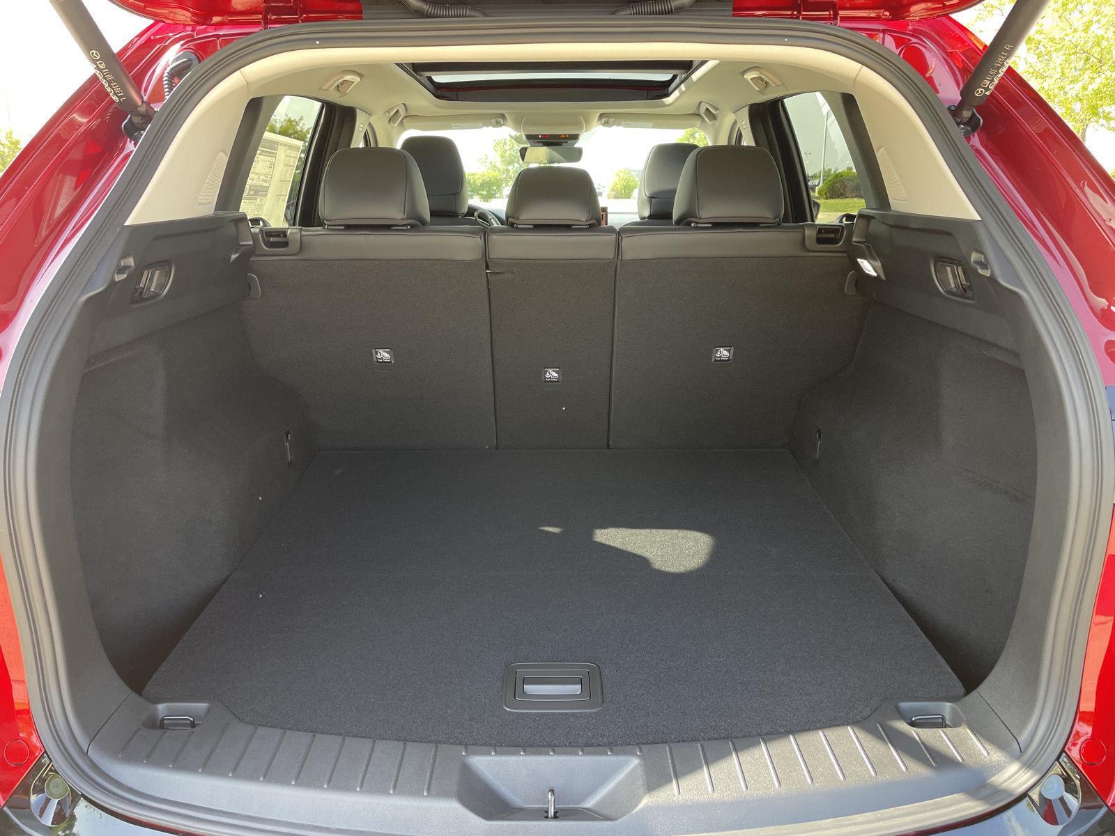 Vehicle photo 35