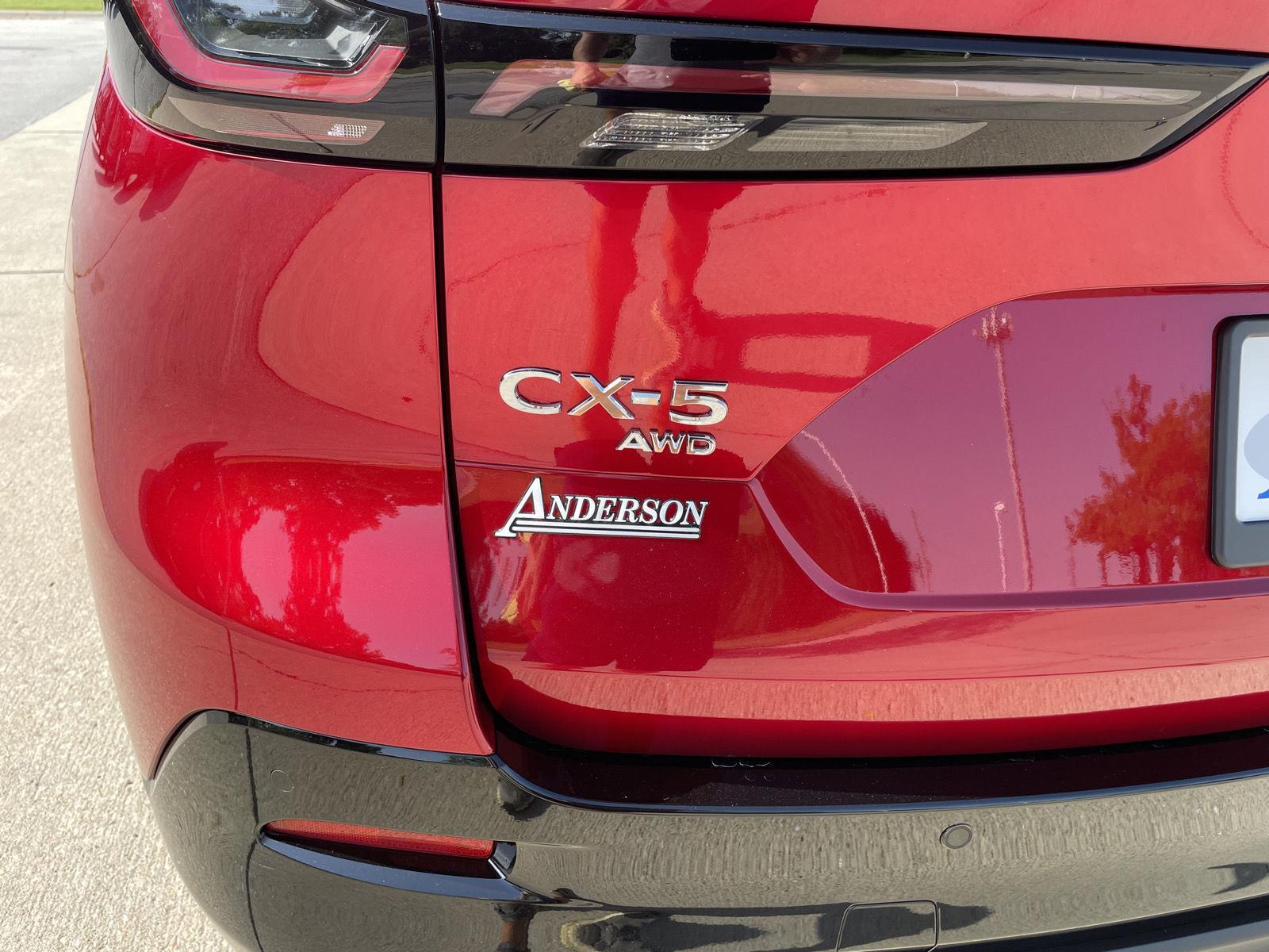 Vehicle photo 37
