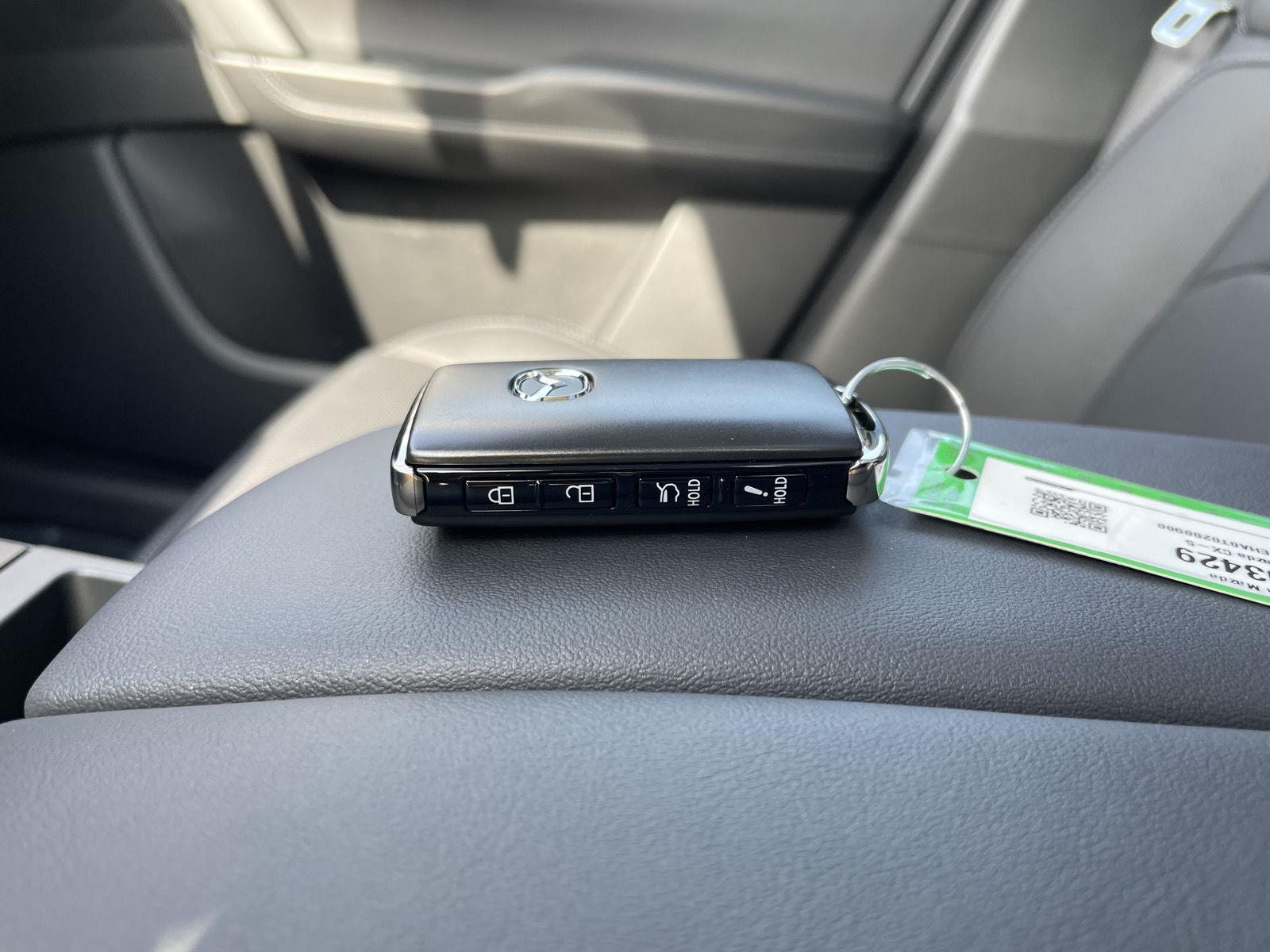 Vehicle photo 38