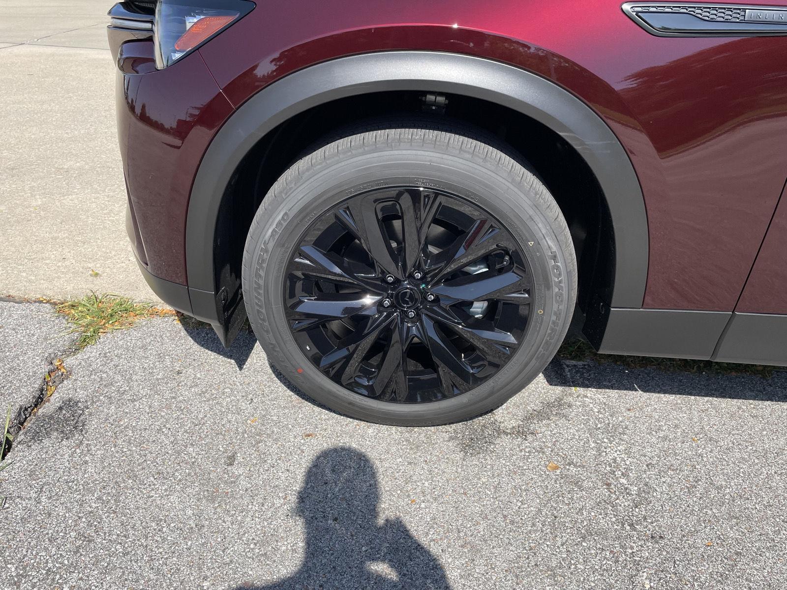 Vehicle photo 10