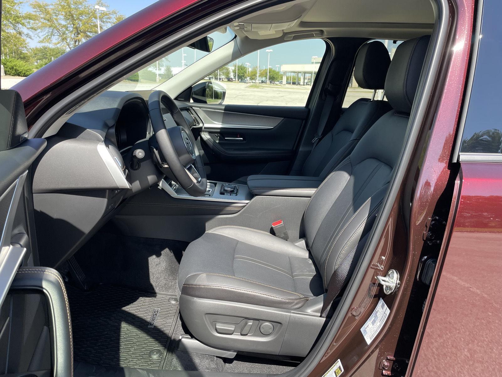 Vehicle photo 16