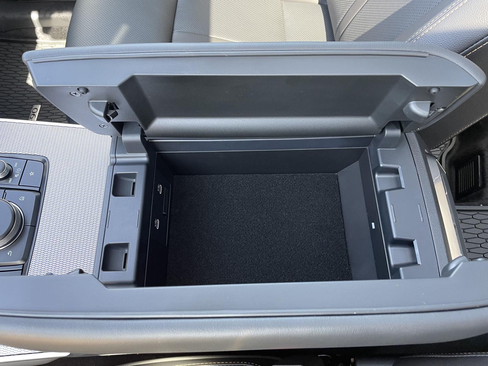 Vehicle photo 34
