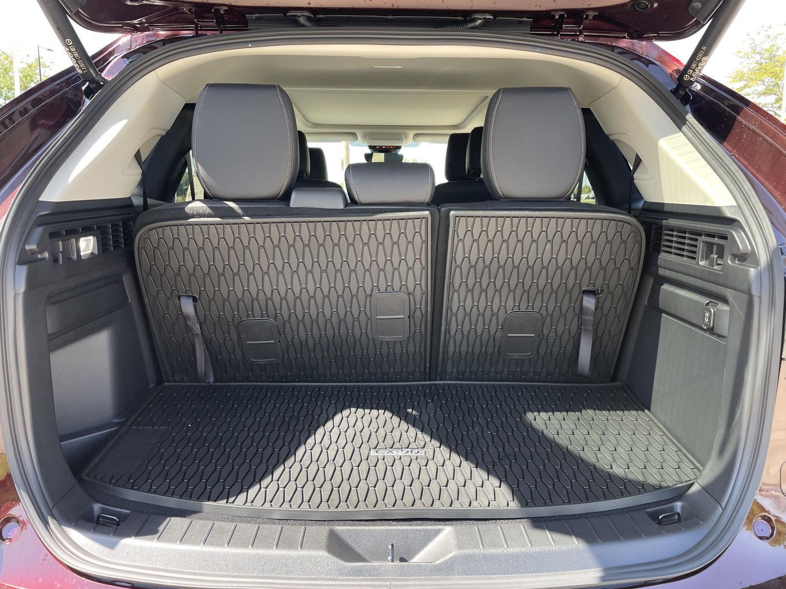 Vehicle photo 38