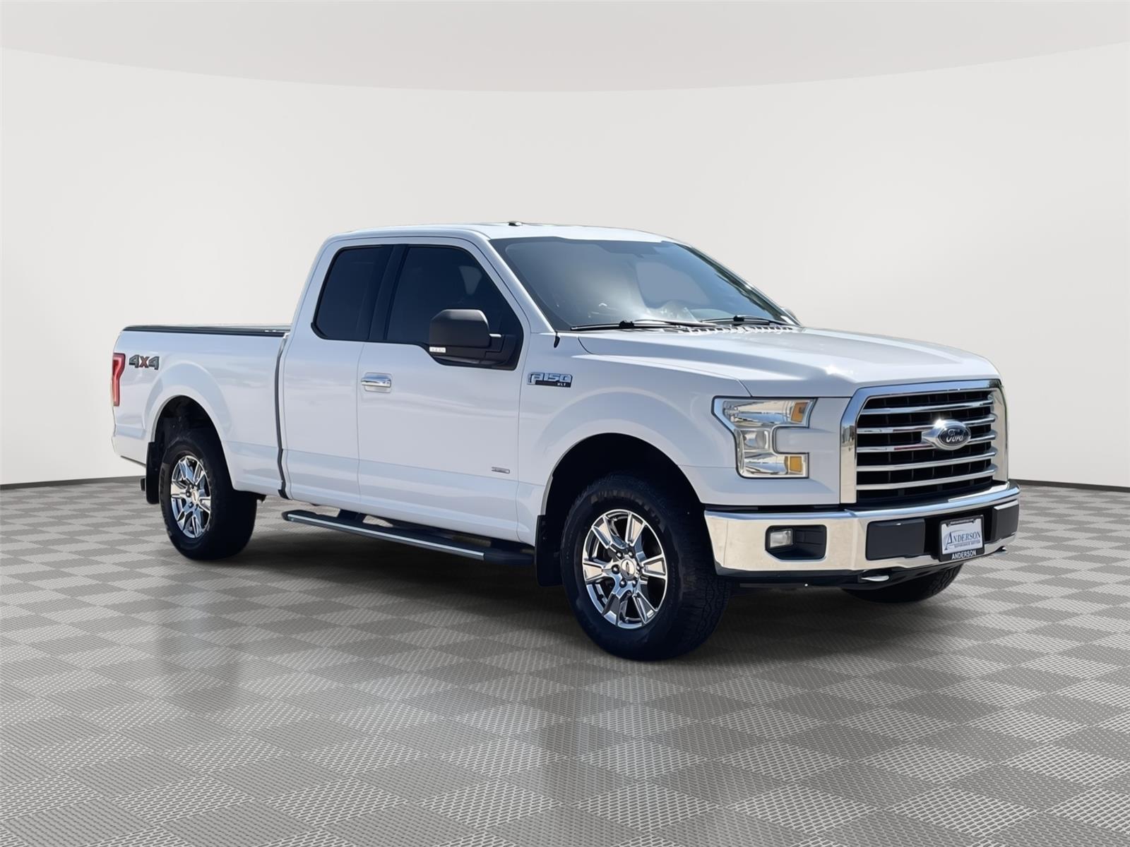 Vehicle photo 5