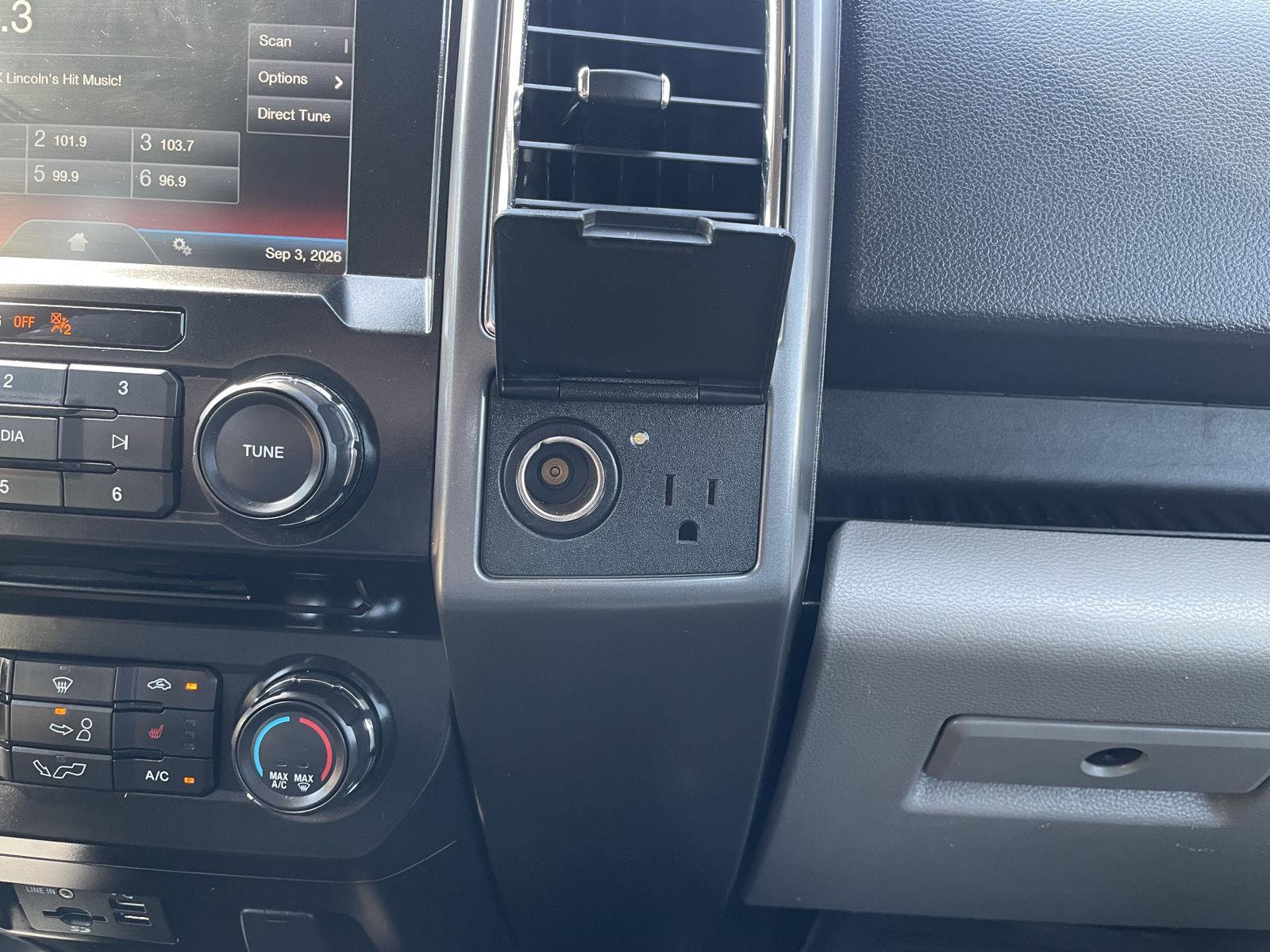 Vehicle photo 27