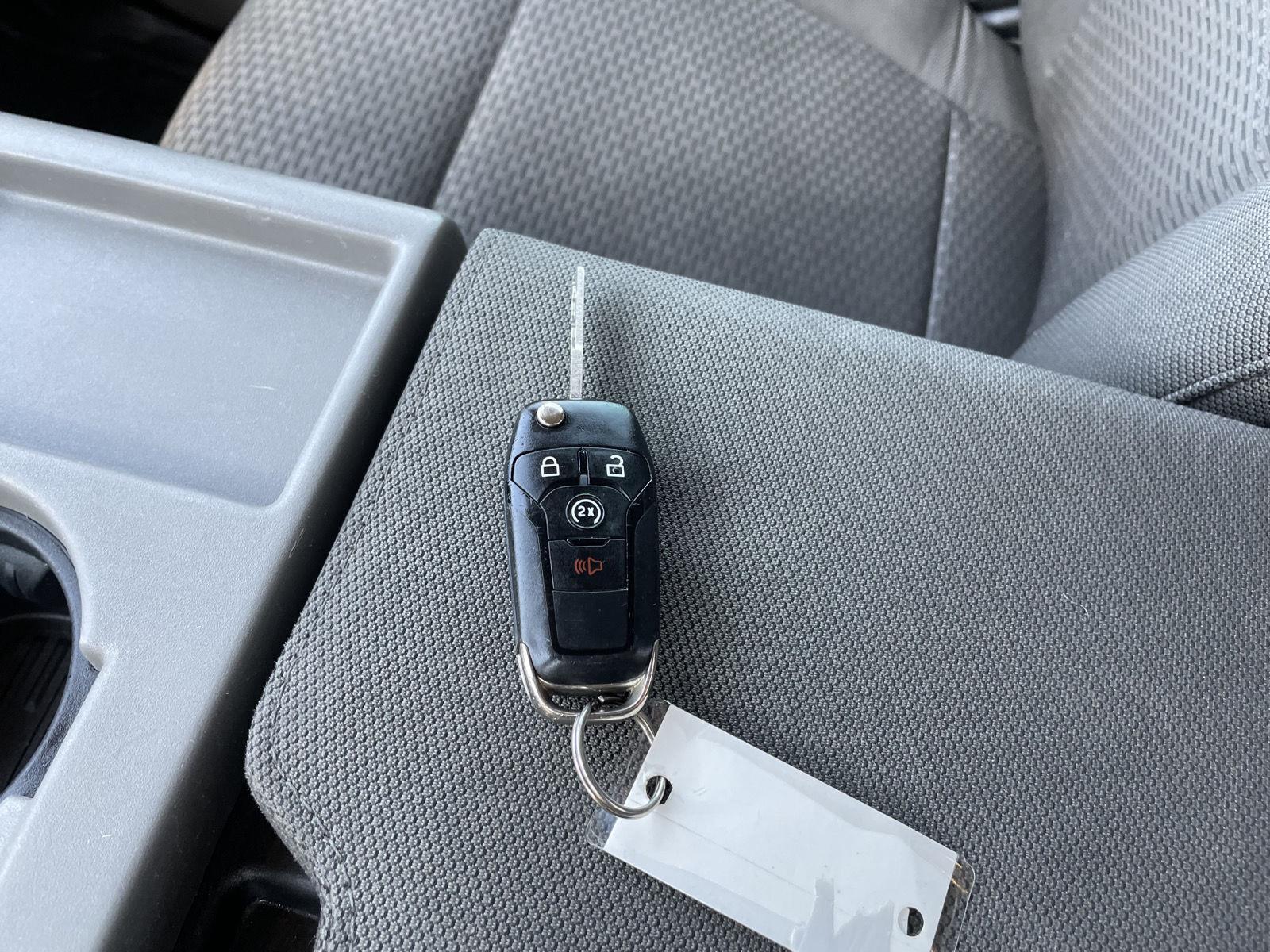 Vehicle photo 38