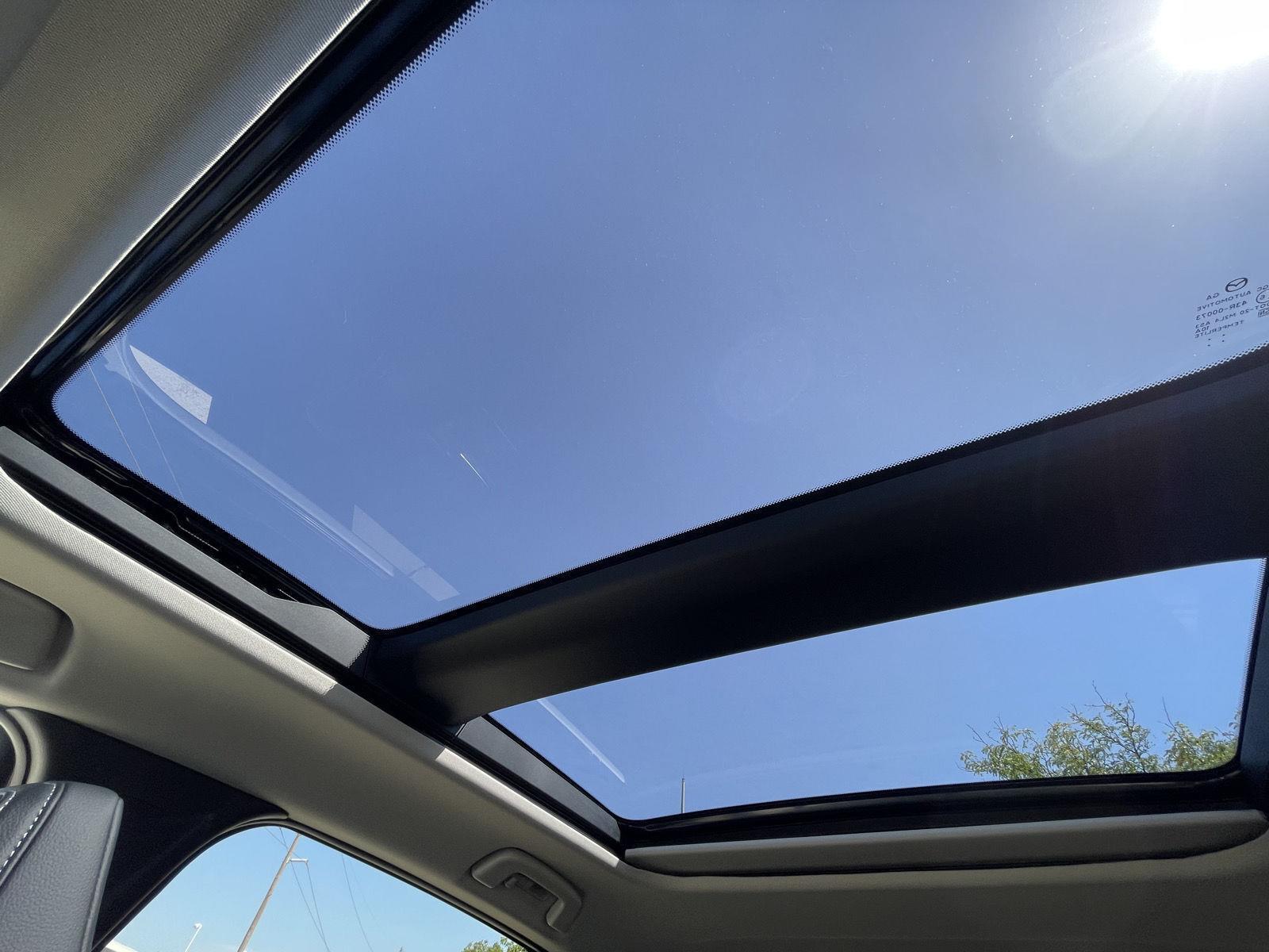 Vehicle photo 22