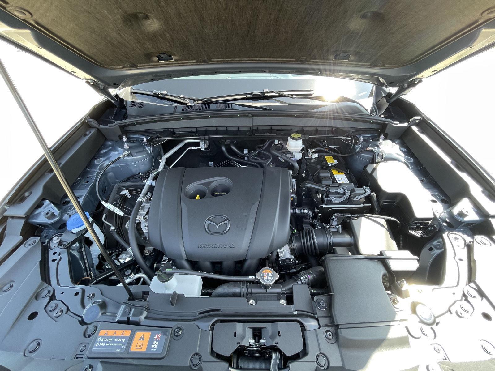 Vehicle photo 34