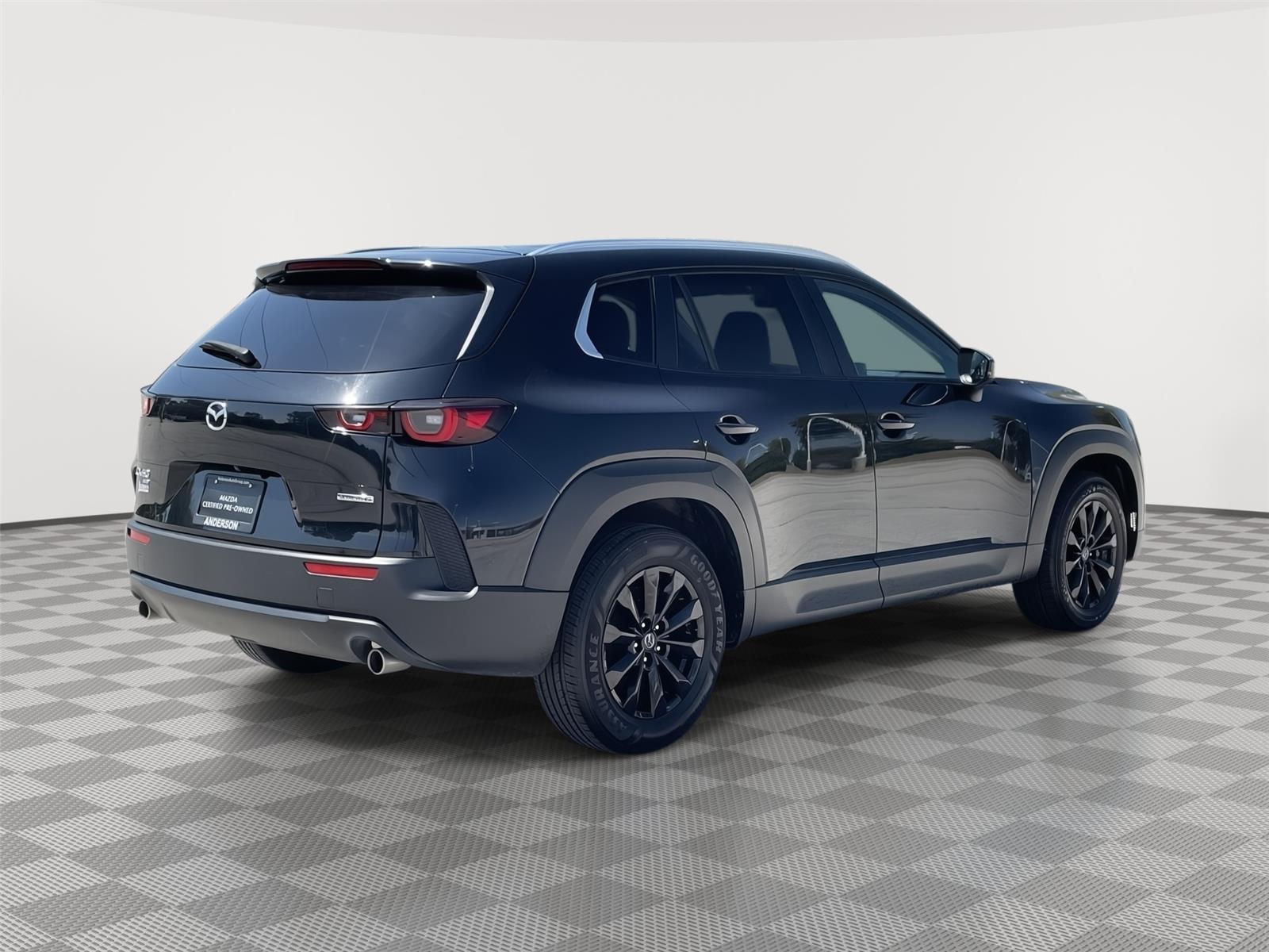 Vehicle photo 7