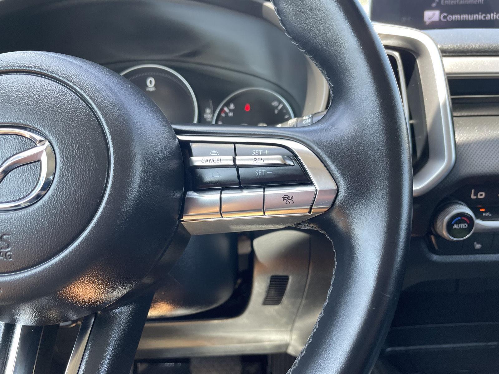 Vehicle photo 14