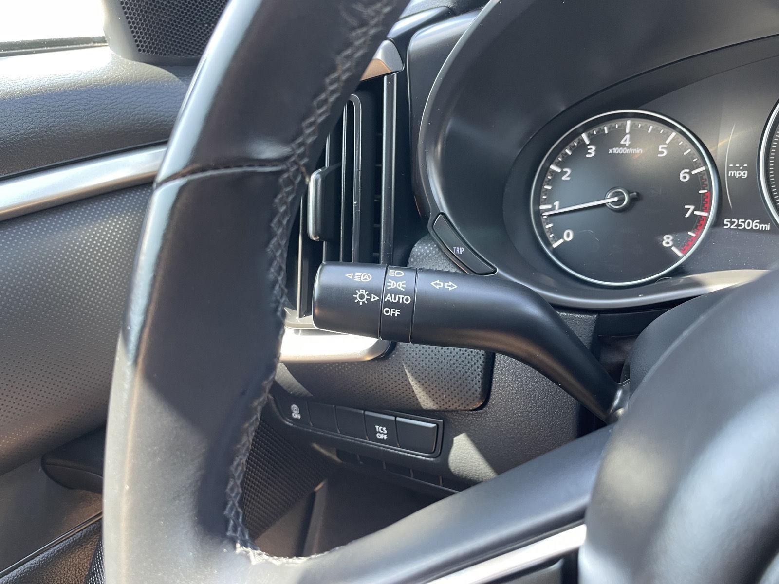 Vehicle photo 16