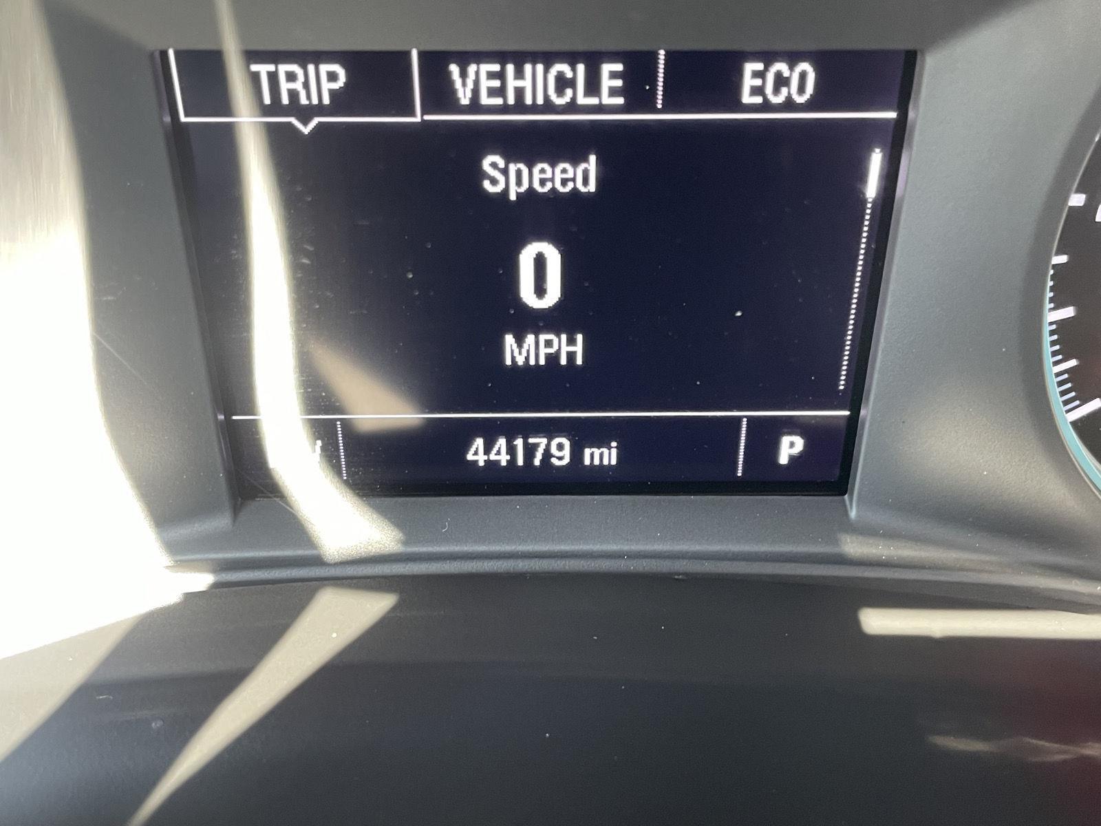 Vehicle photo 3