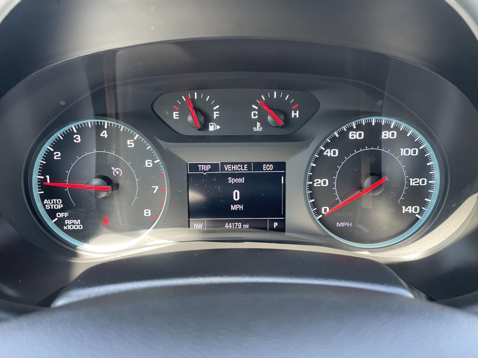 Vehicle photo 15