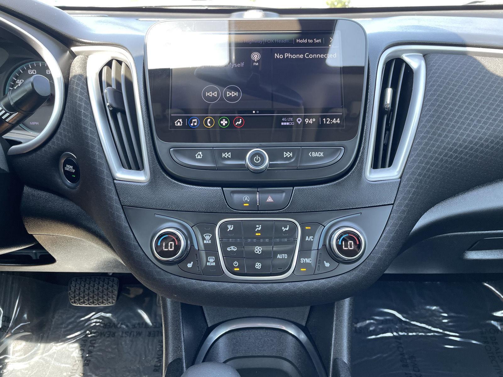 Vehicle photo 22