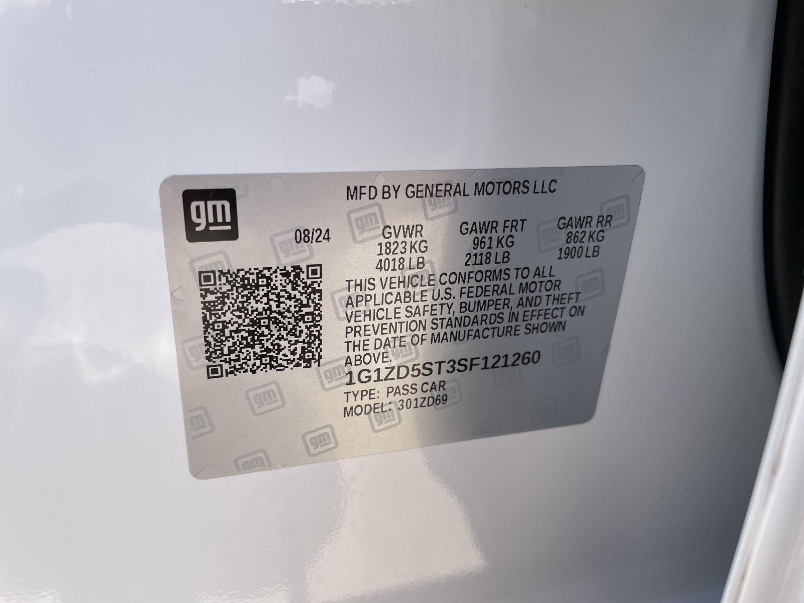Vehicle photo 32