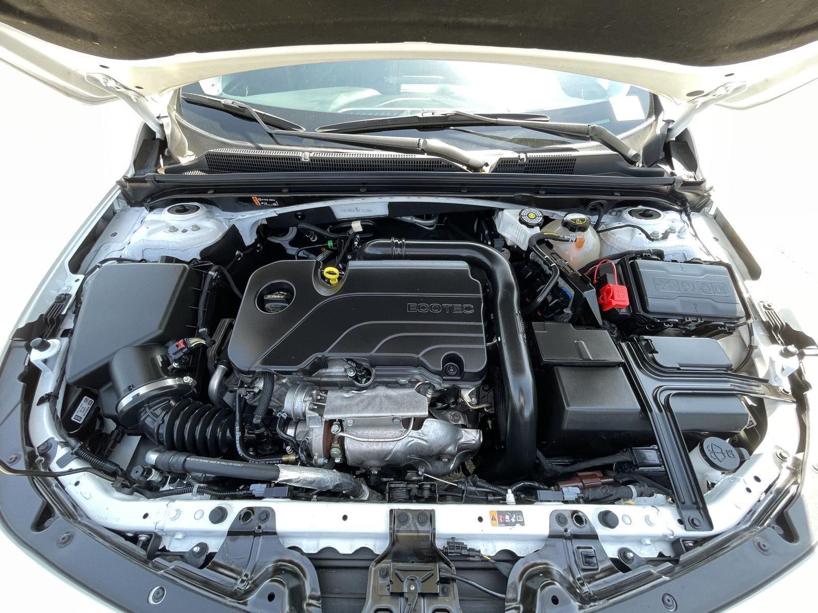 Vehicle photo 34
