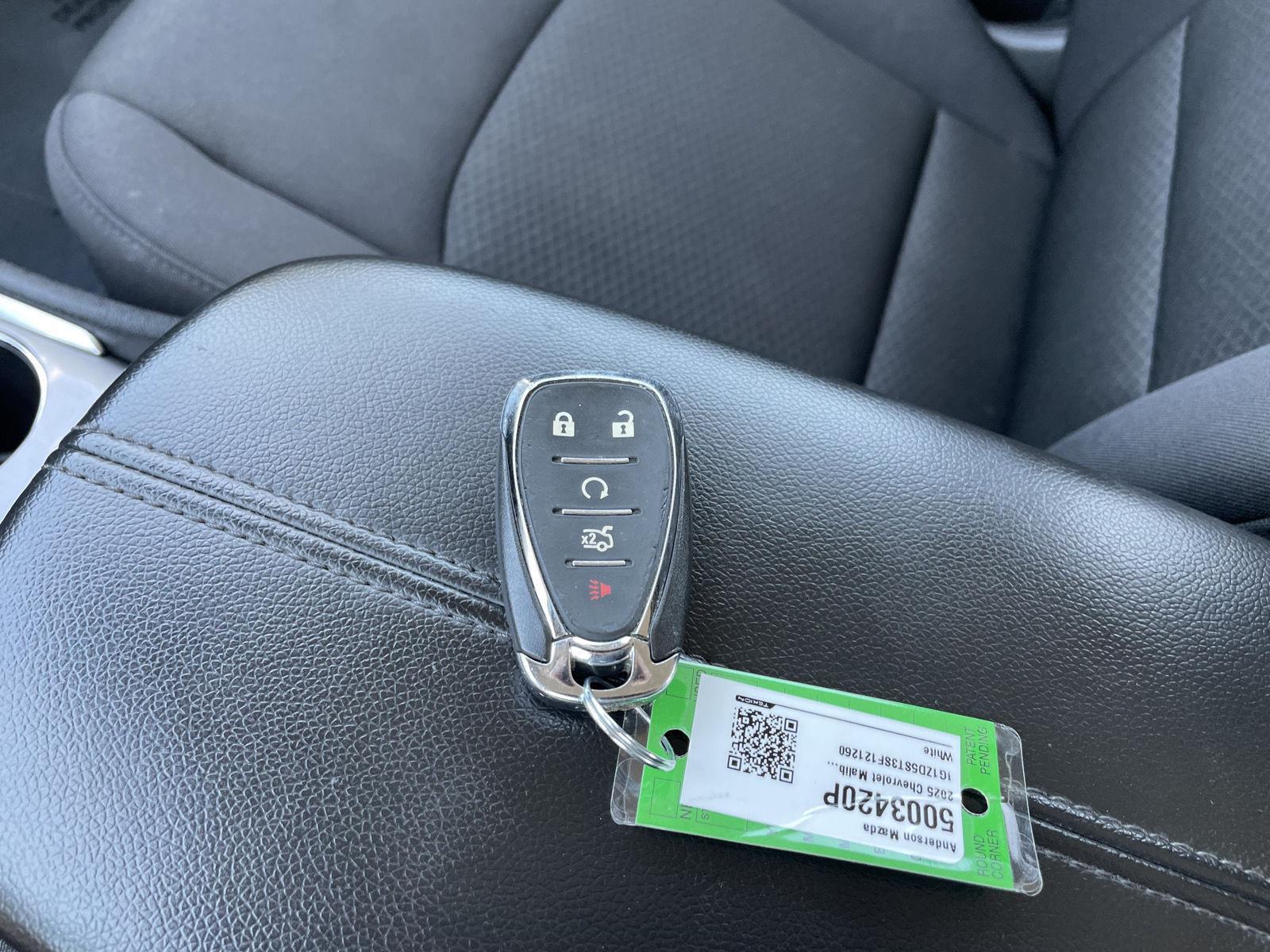 Vehicle photo 38
