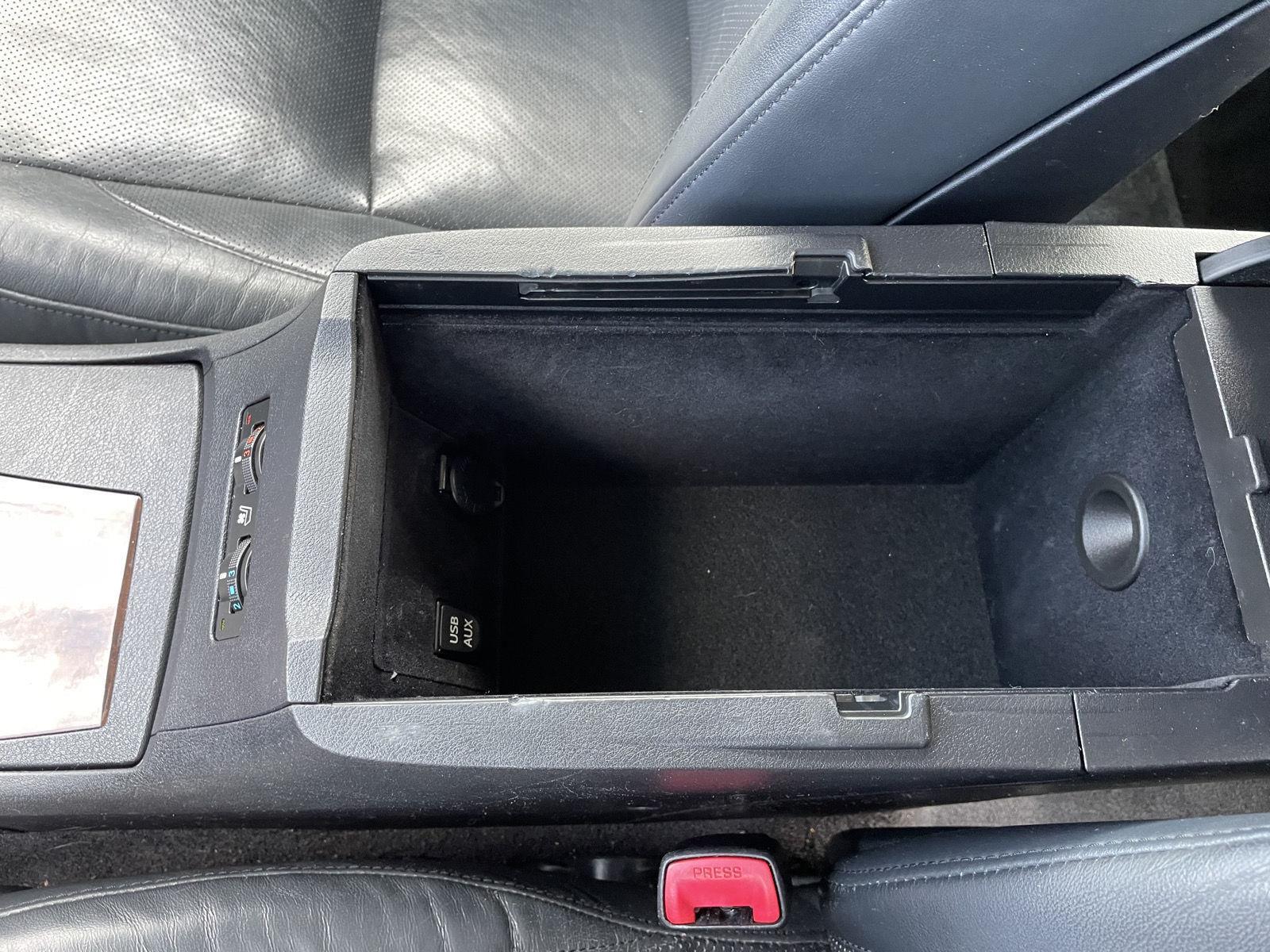 Vehicle photo 31