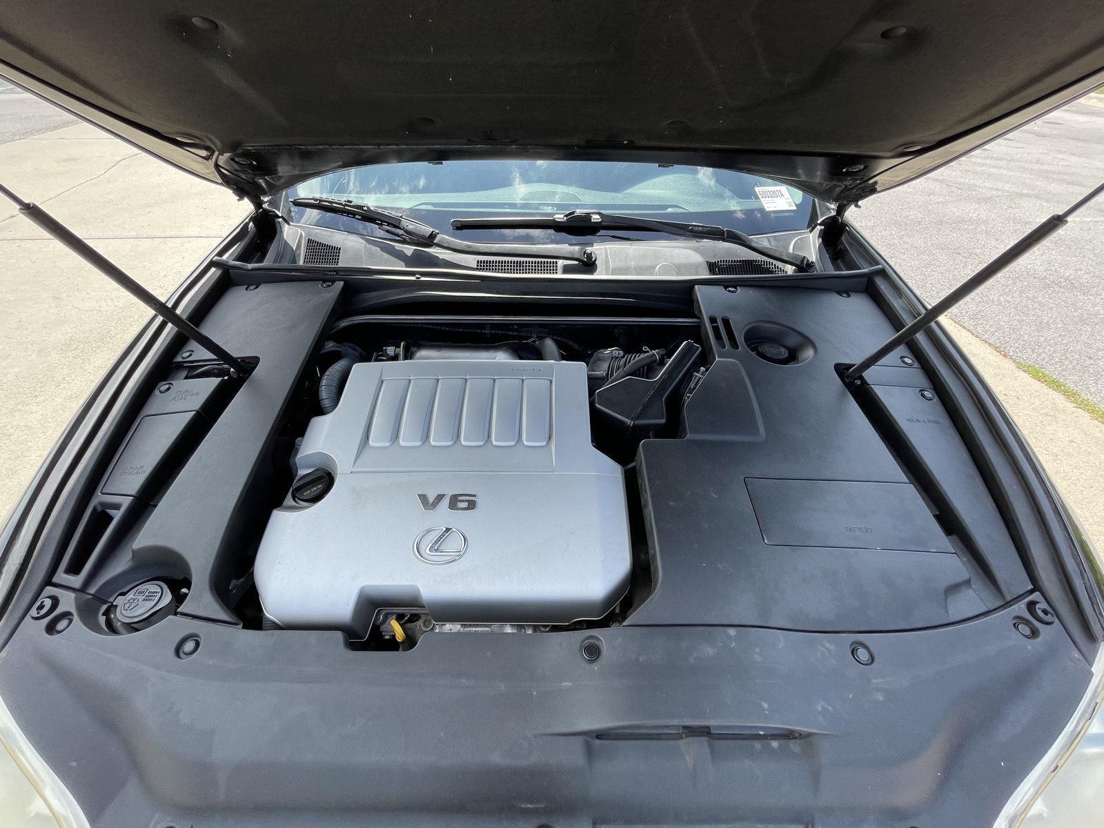 Vehicle photo 33