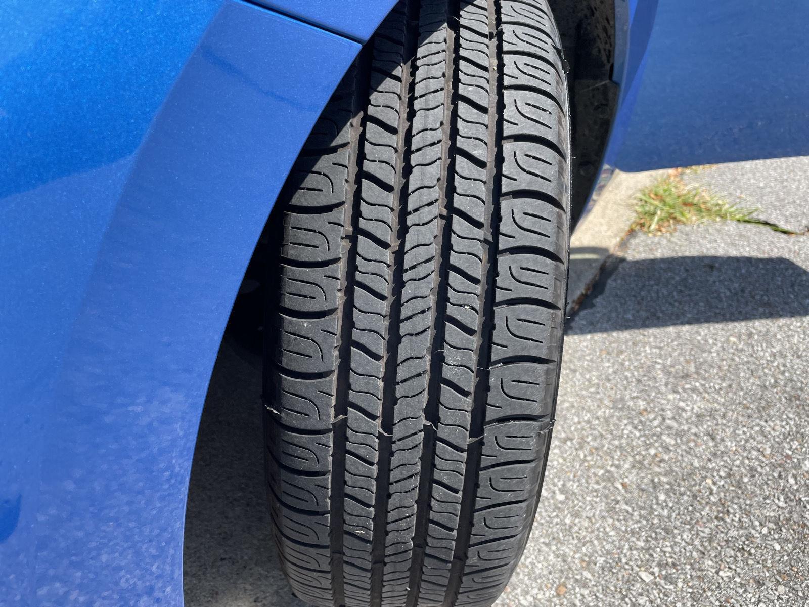 Vehicle photo 11