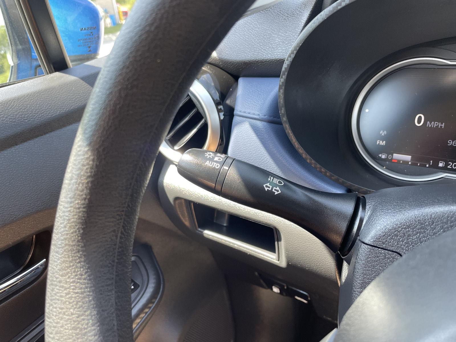 Vehicle photo 16