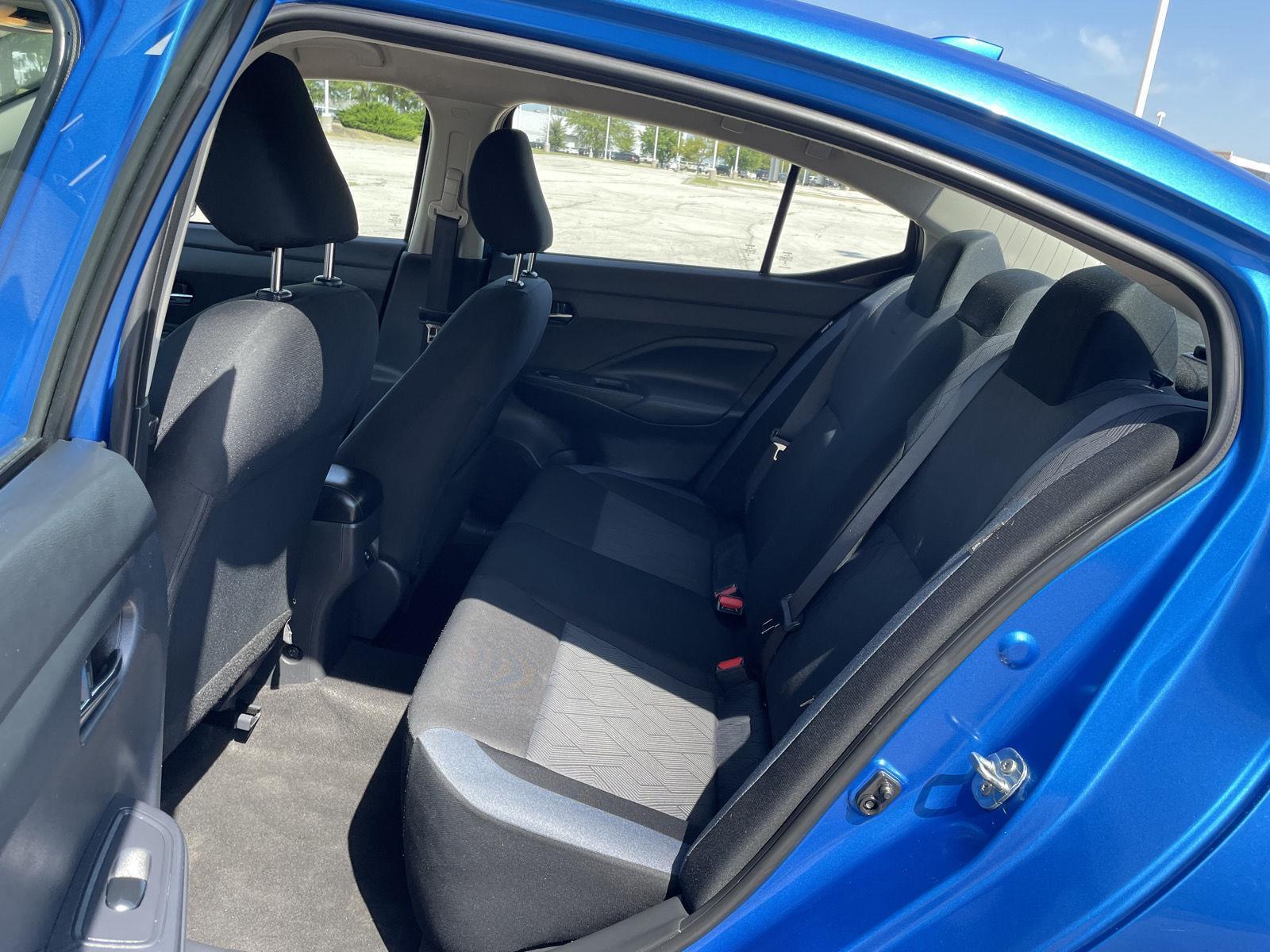 Vehicle photo 20