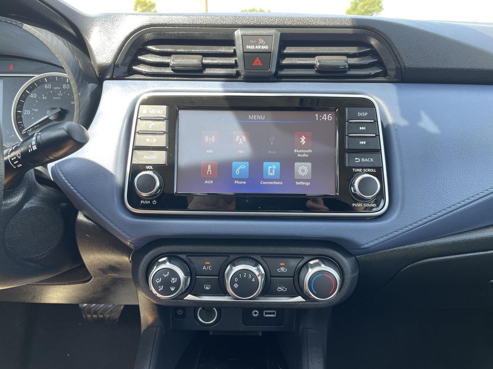 Vehicle photo 22