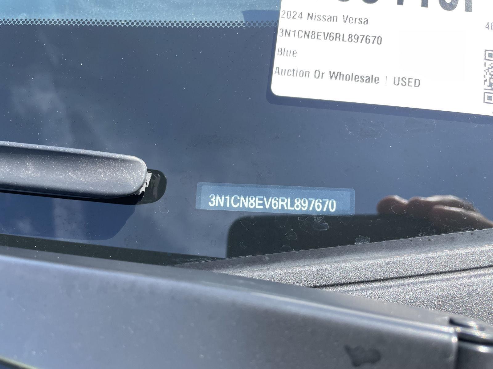 Vehicle photo 33