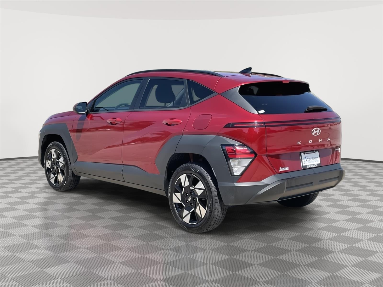 Vehicle photo 9