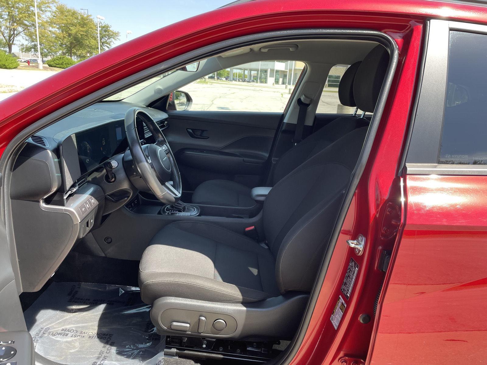 Vehicle photo 15