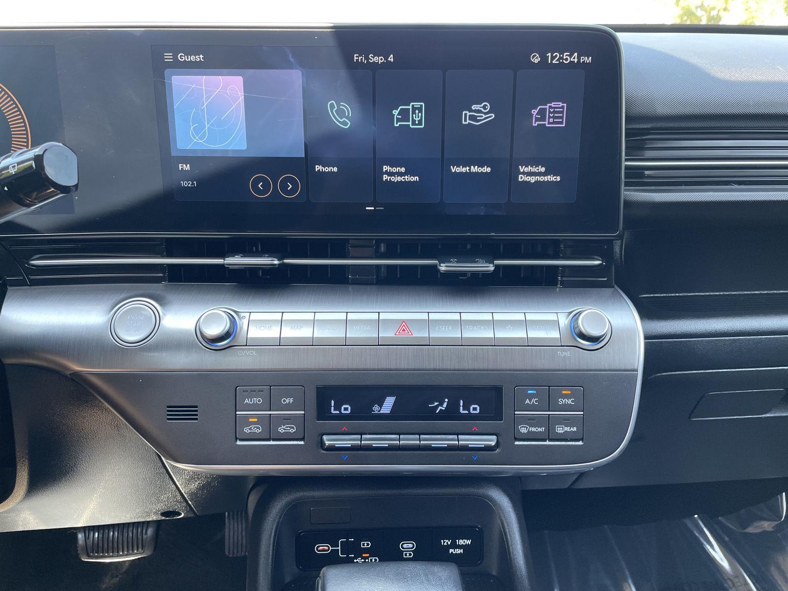 Vehicle photo 20