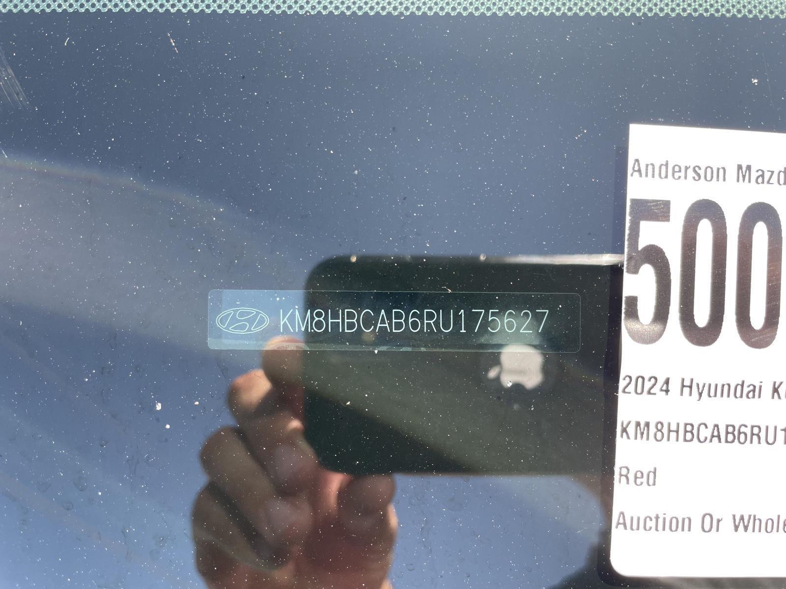 Vehicle photo 29