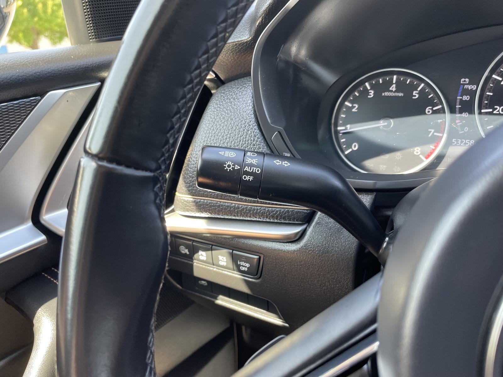 Vehicle photo 16
