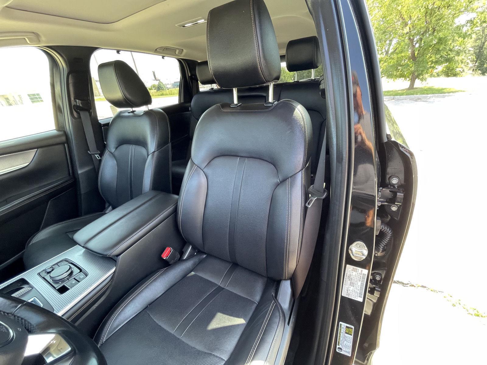 Vehicle photo 18