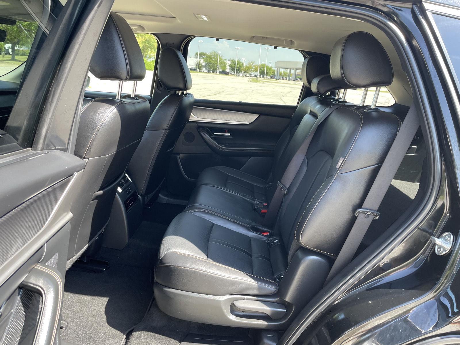 Vehicle photo 20