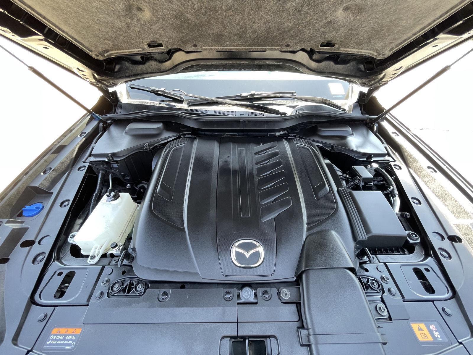 Vehicle photo 33