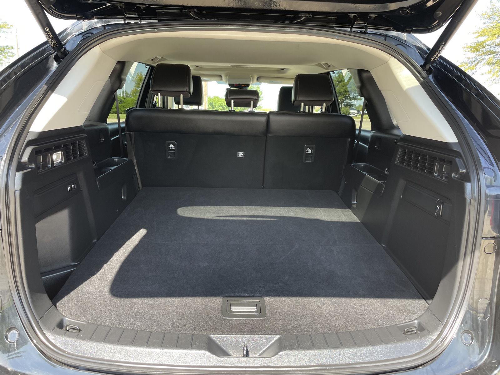 Vehicle photo 34