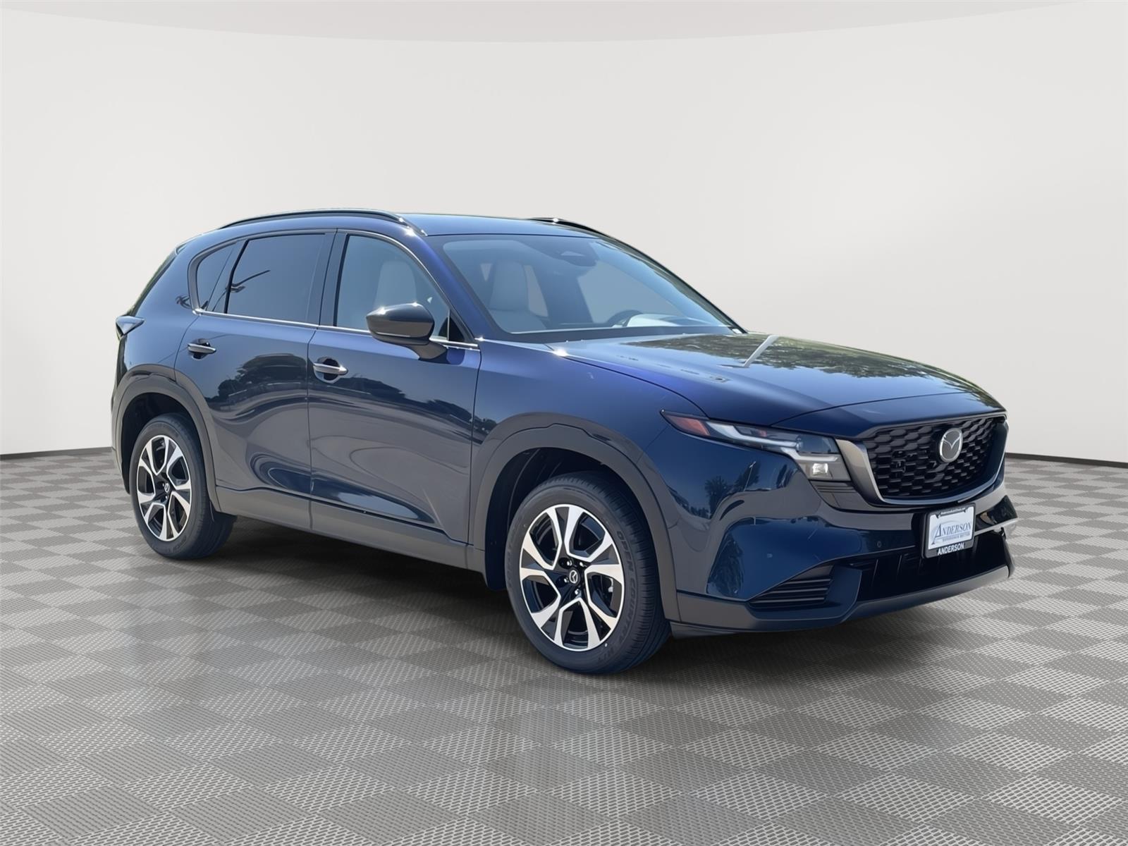 Vehicle photo 5