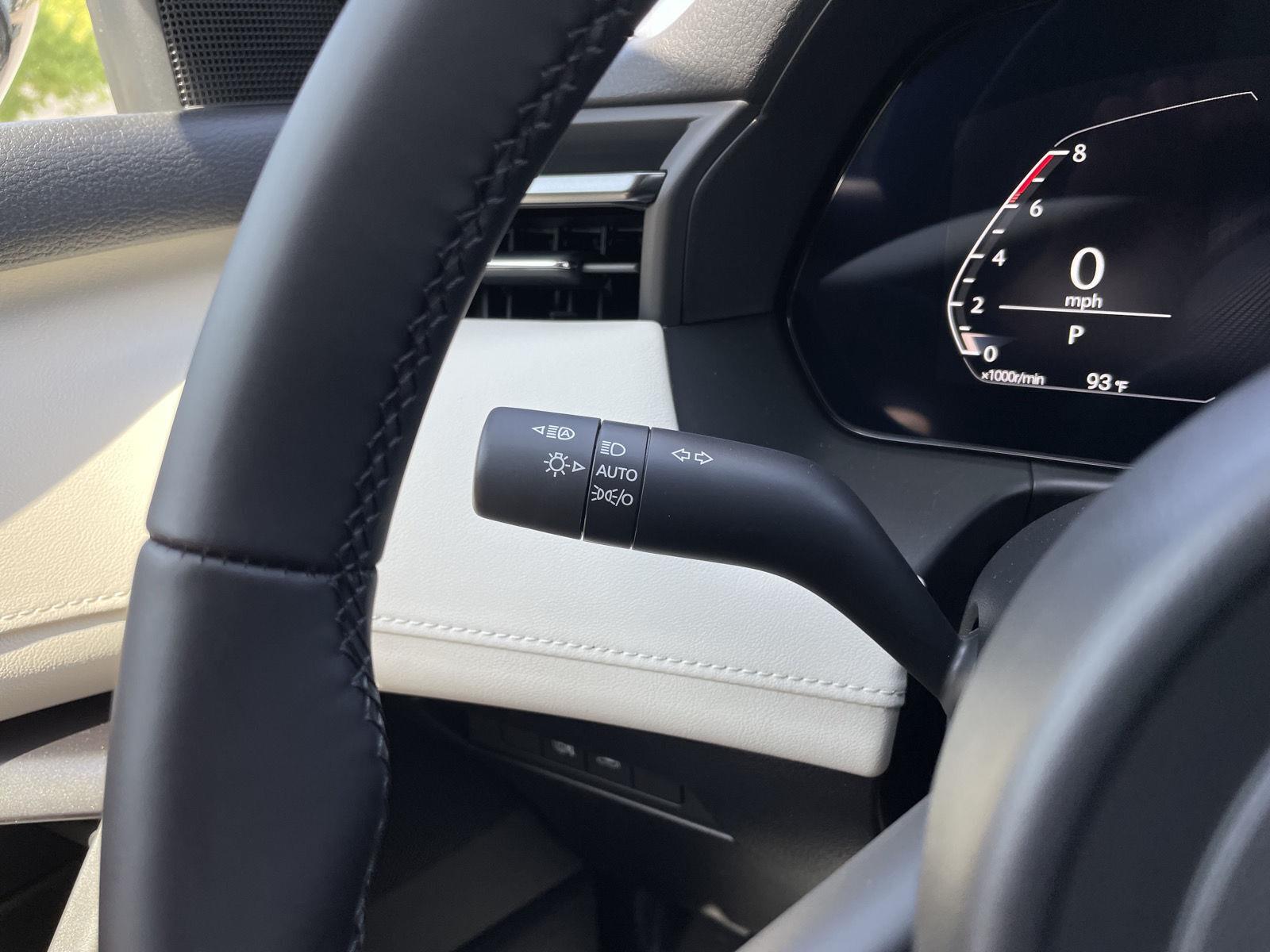 Vehicle photo 15