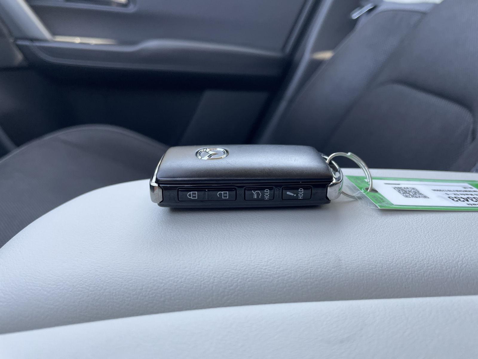 Vehicle photo 35