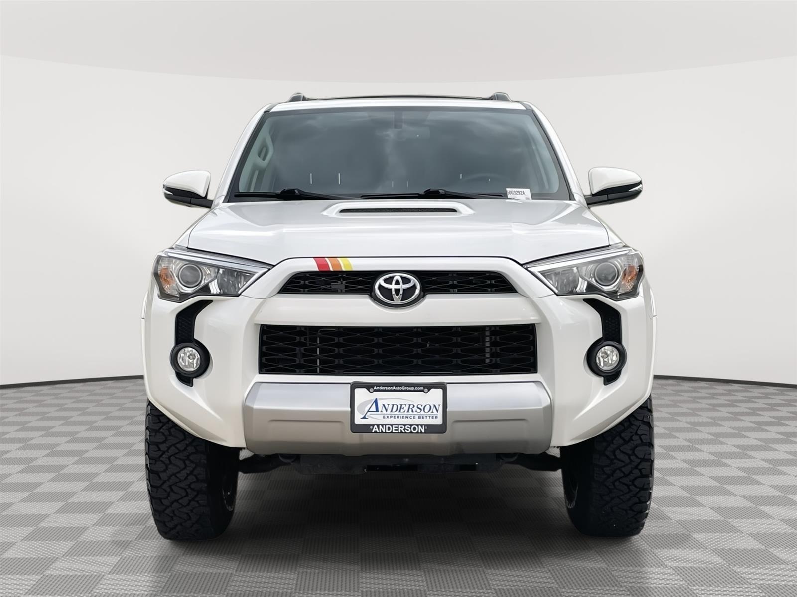 Vehicle photo 4