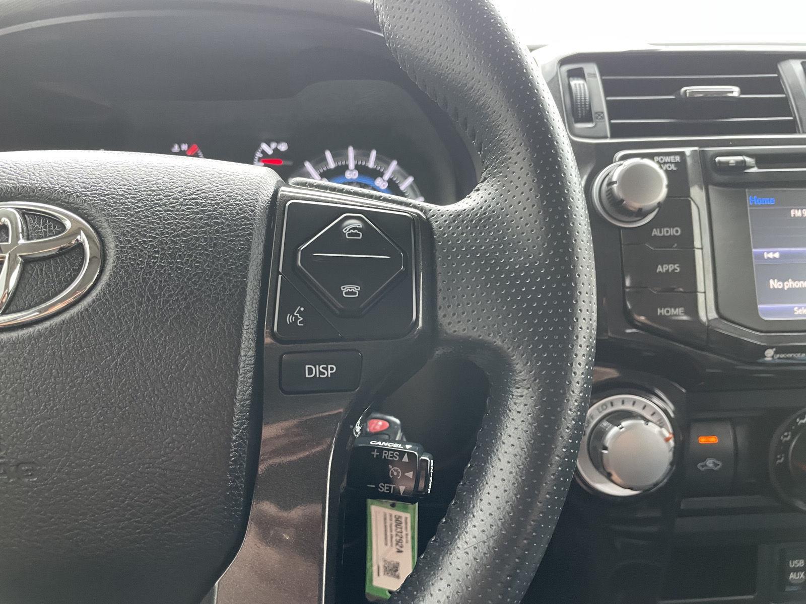 Vehicle photo 14