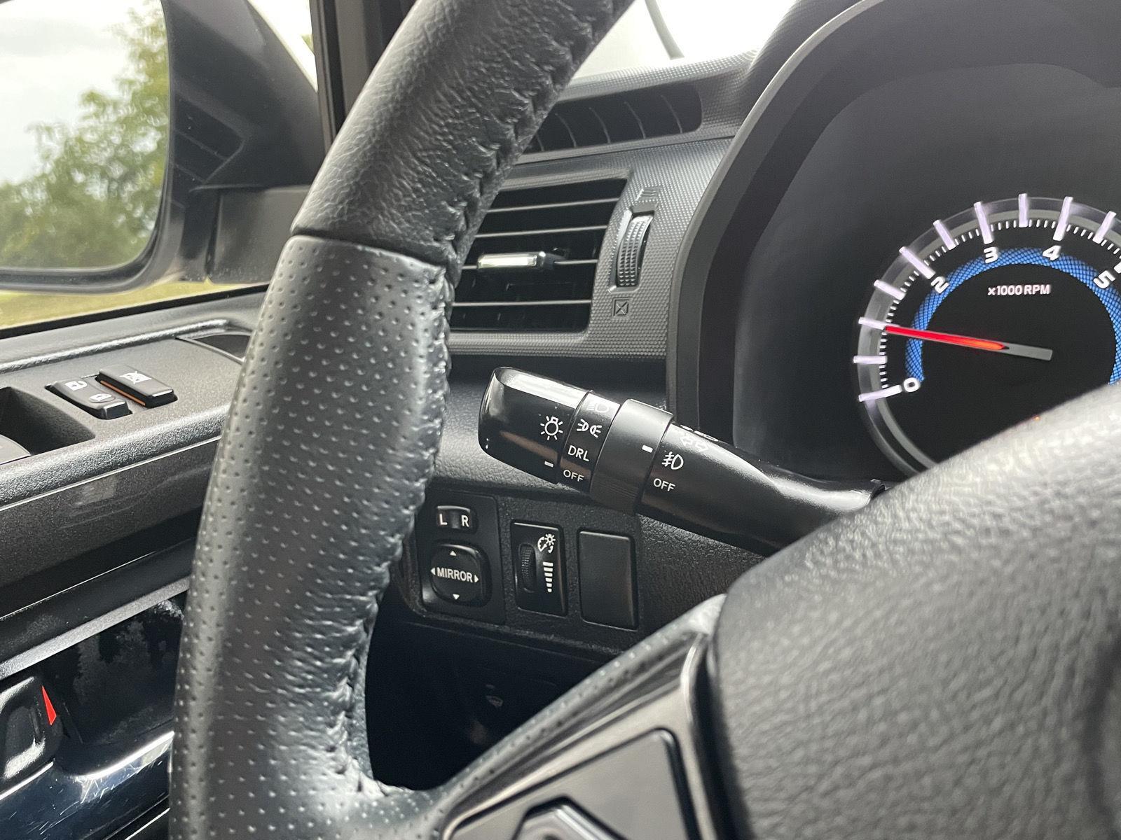Vehicle photo 16