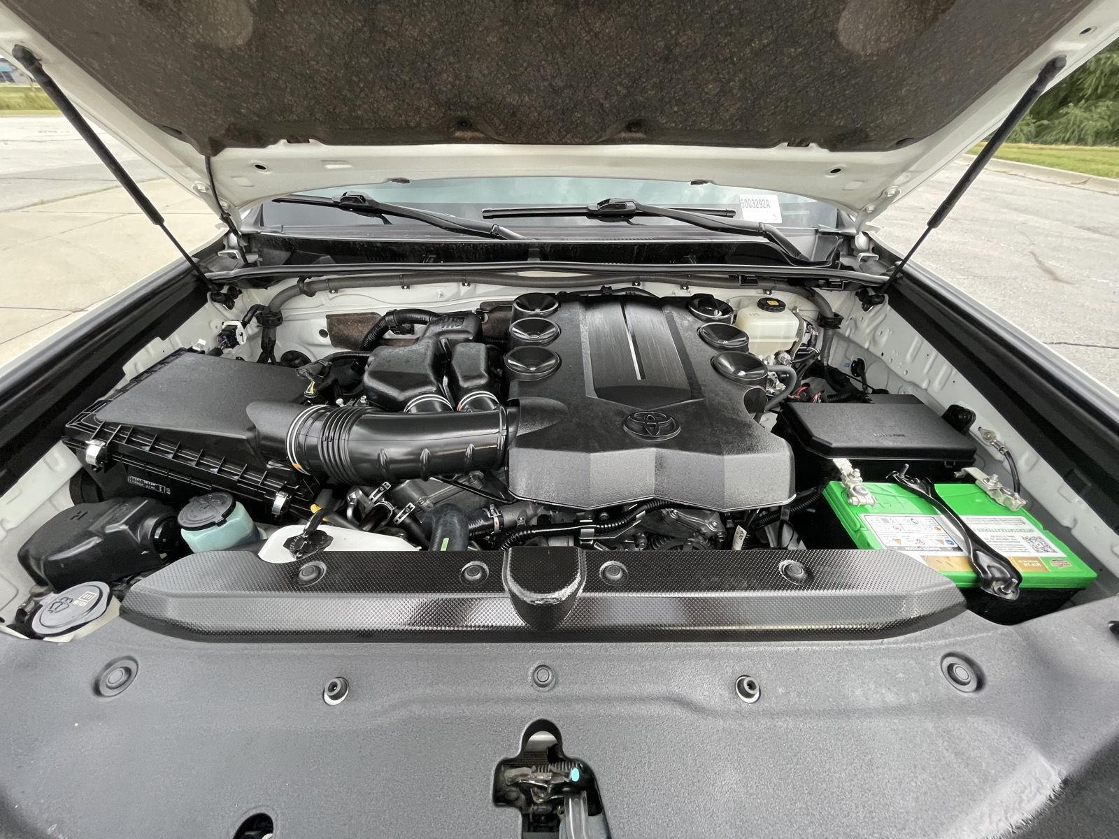 Vehicle photo 33