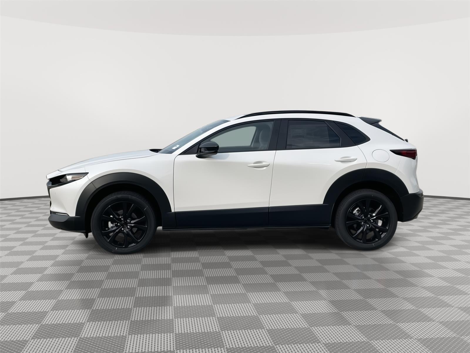 Vehicle photo 2