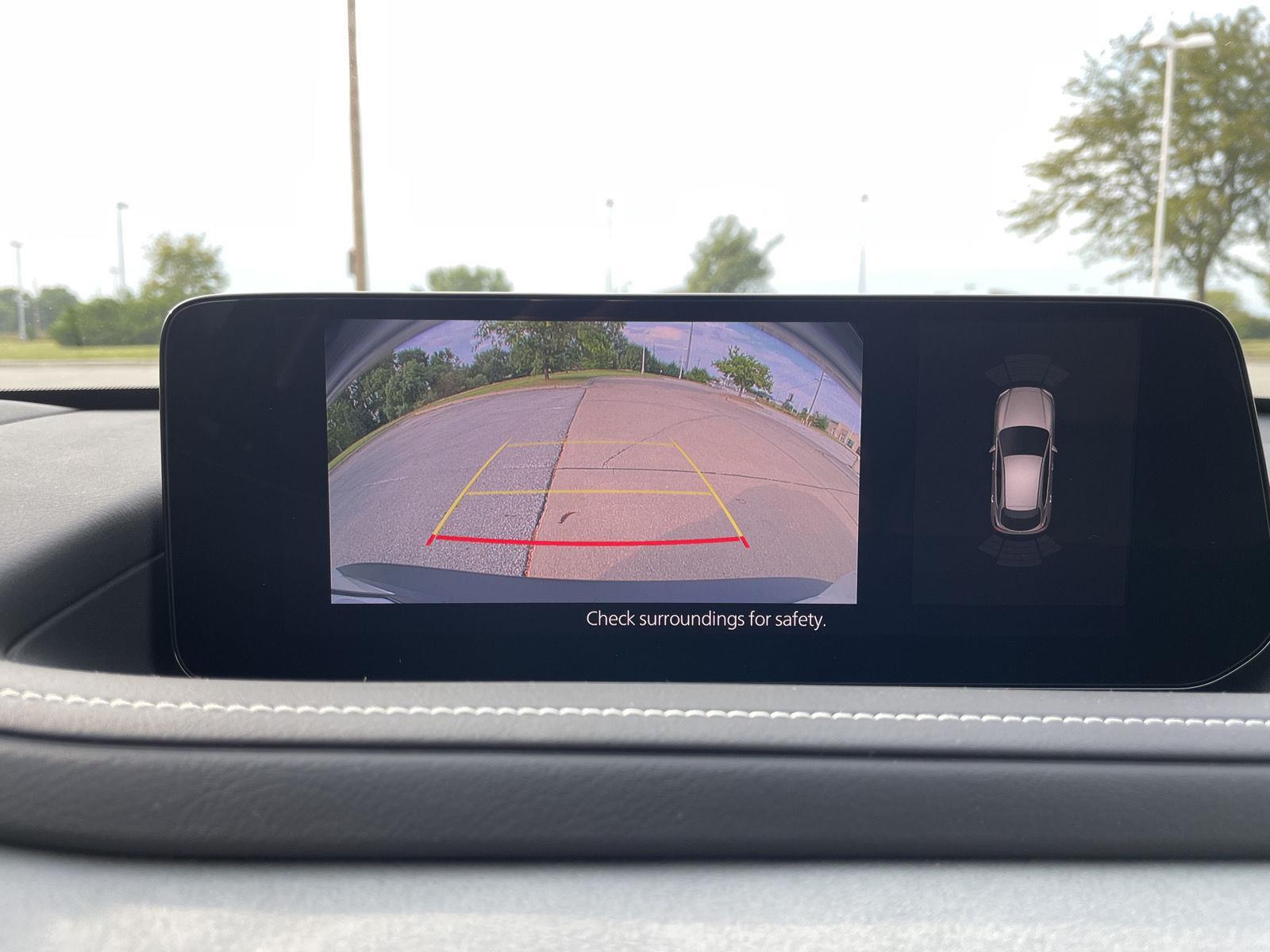 Vehicle photo 22