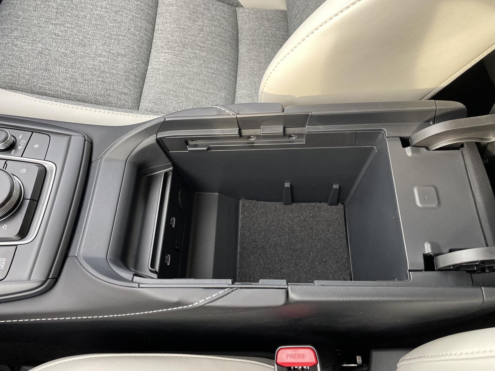 Vehicle photo 29